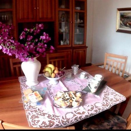 Bed and Breakfast Casa Andreana Uri Exterior foto